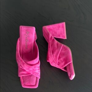 Matisse pink suede heels